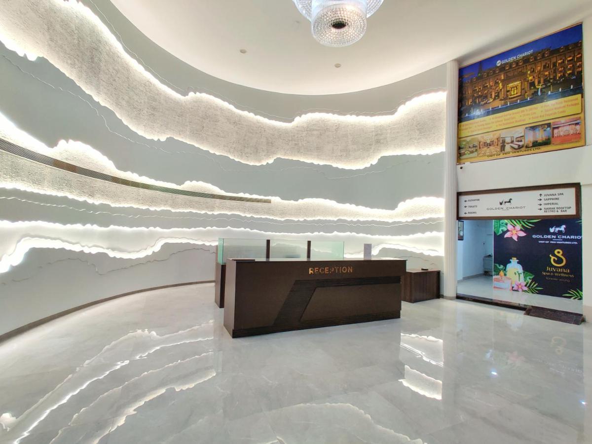 Golden Chariot Hotel 다만 외부 사진